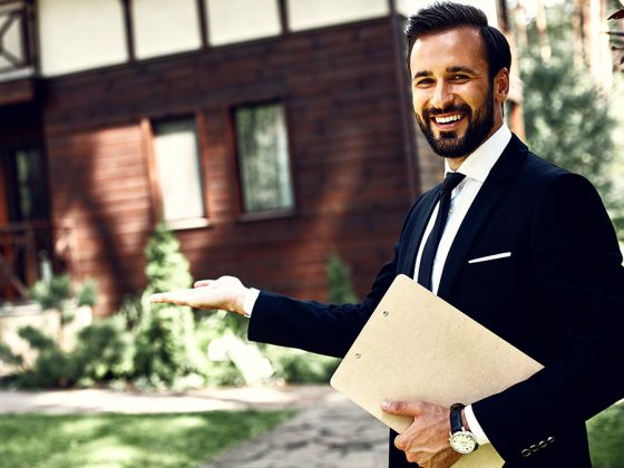 Eight Reasons to Work With a REALTOR